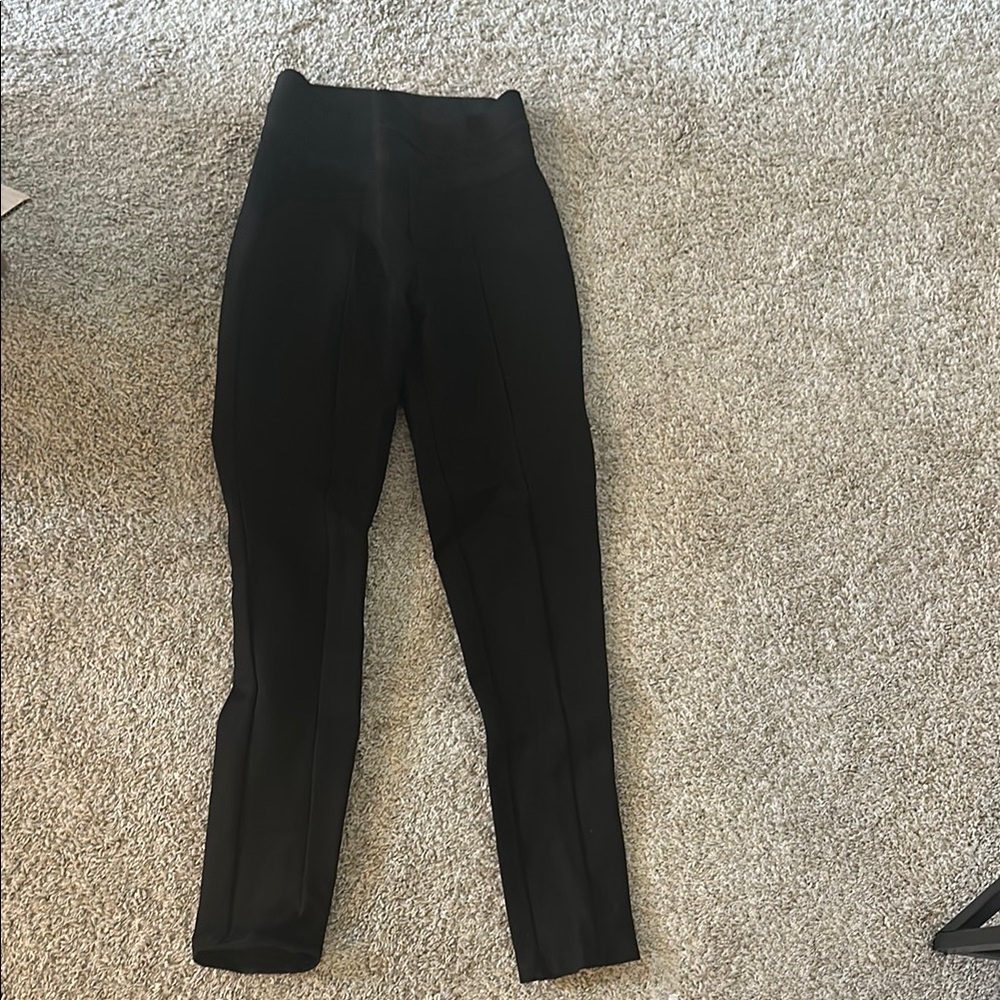 Skinny black pants
